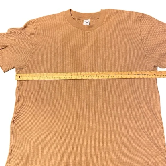 Aritzia TNA Waffle Knit Thermal Tee - Picture 5 of 8